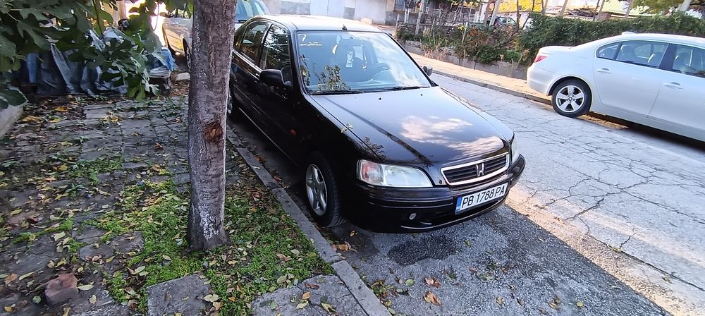 Продава се Хонда Сивик 1.4 90 к.с