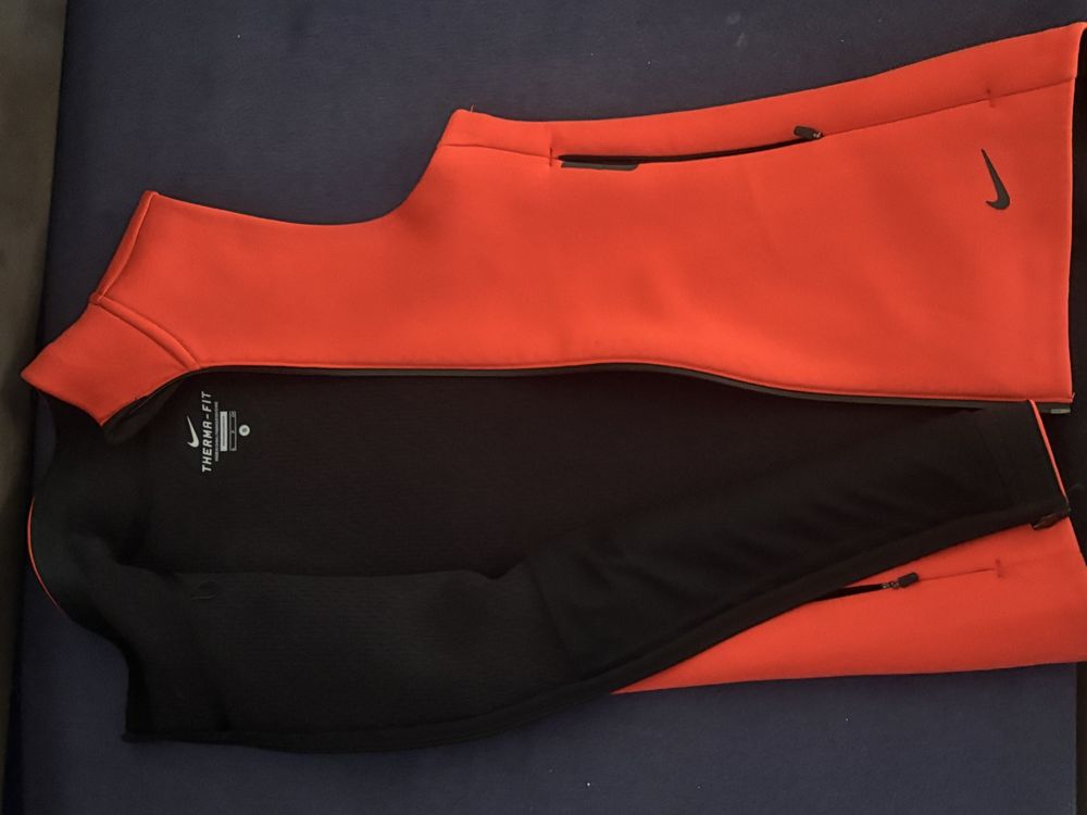 Дамски елек NIKE Therma fit