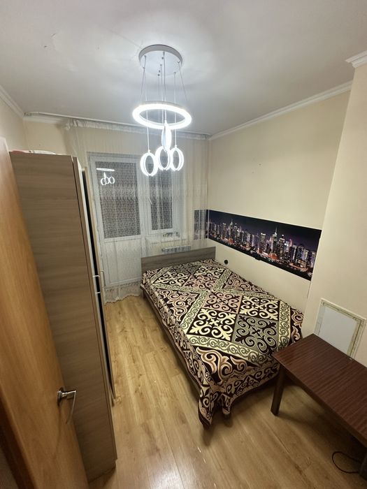 Продам диван 2 ух , спальный и шкаф