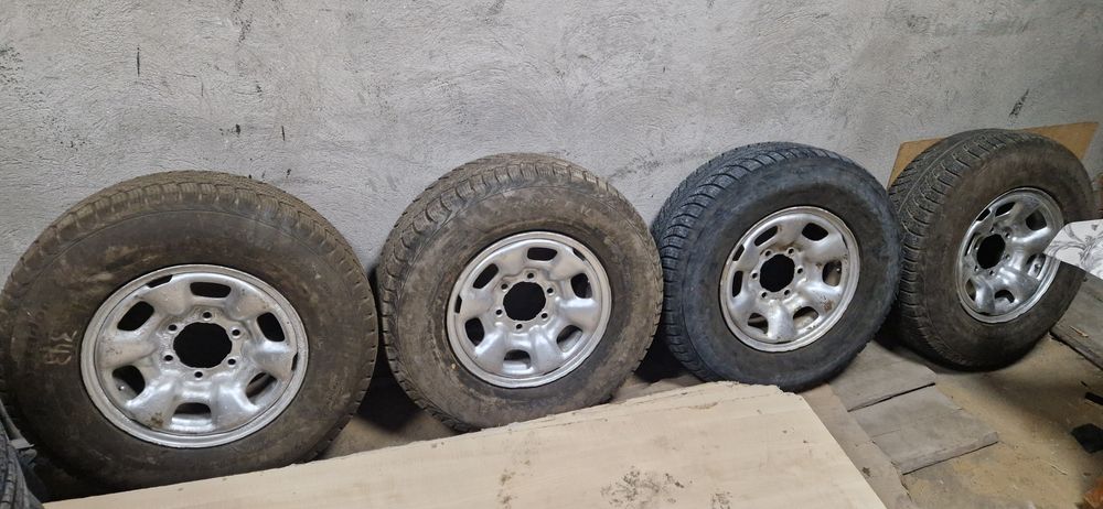 Продам диска и шины на R15