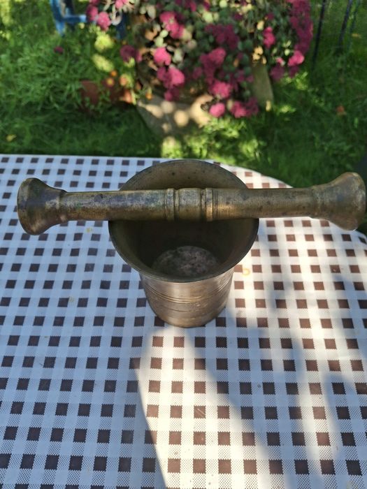 Vând  piuă  mare din bronz