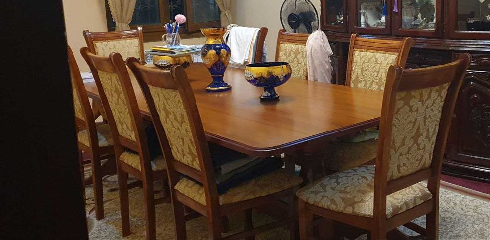 Стол, 8 стульев комплект