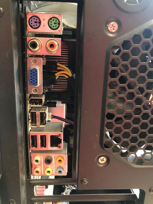 Unitate Pc Medion CmStorm QuadCore QuadCore 2.40 Ghz -A-