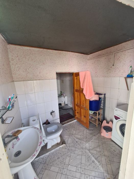 4 sotigli xovli sotiladi 5 ta xona