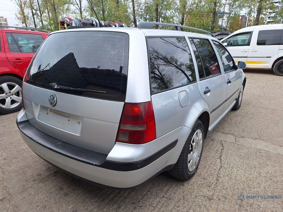 Dezmembrez VOLKSWAGEN GOLF IV Variant 1J5 2004 1.9 TDI AXR 74KW|101HP