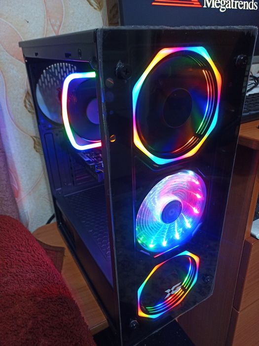 Продам компьютер.