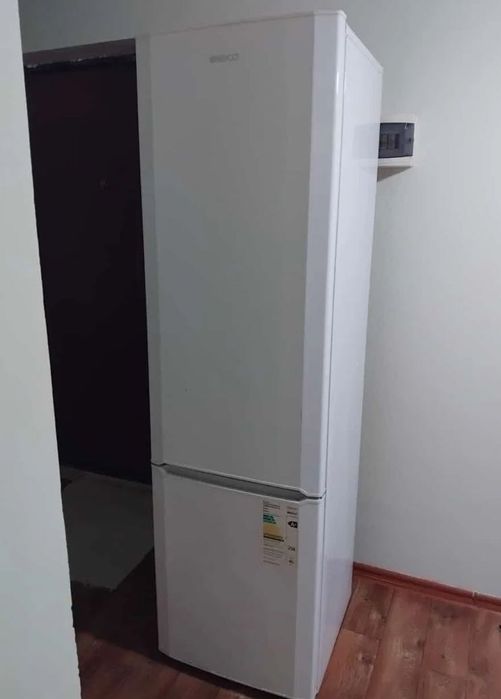 Холодильник продам