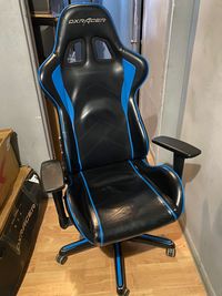 В продаже игровые кресла DXracer prince в количестве 50 штук