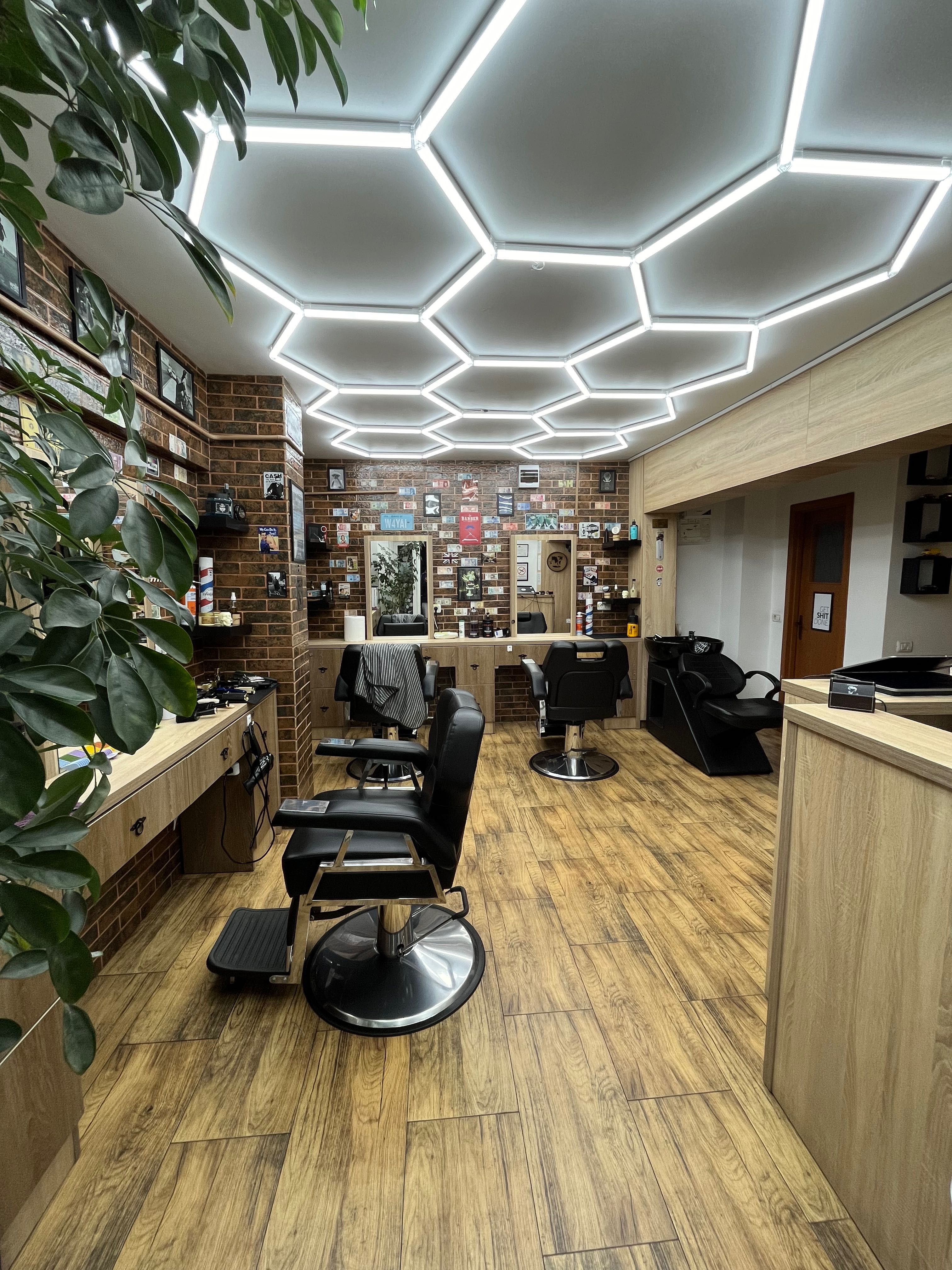 Închiriez scaun frizerie pe Calea lui Traian 179 (Barbossa Barbershop)