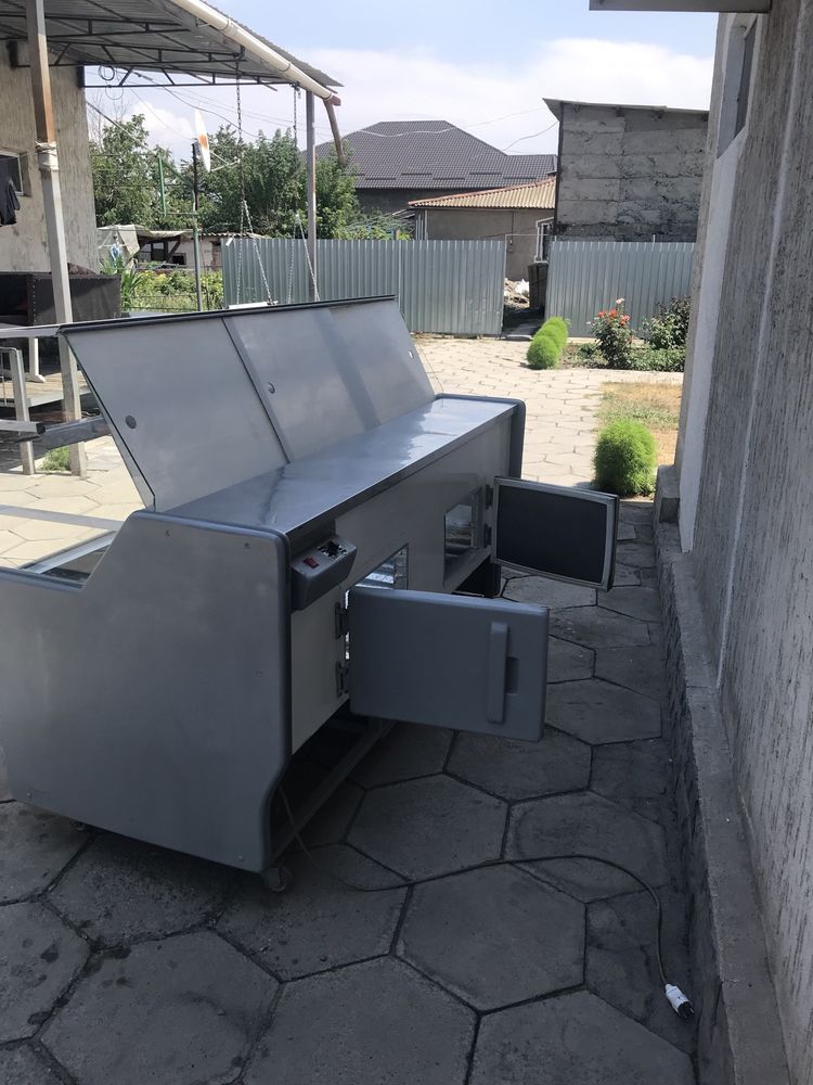 Продам холодильник