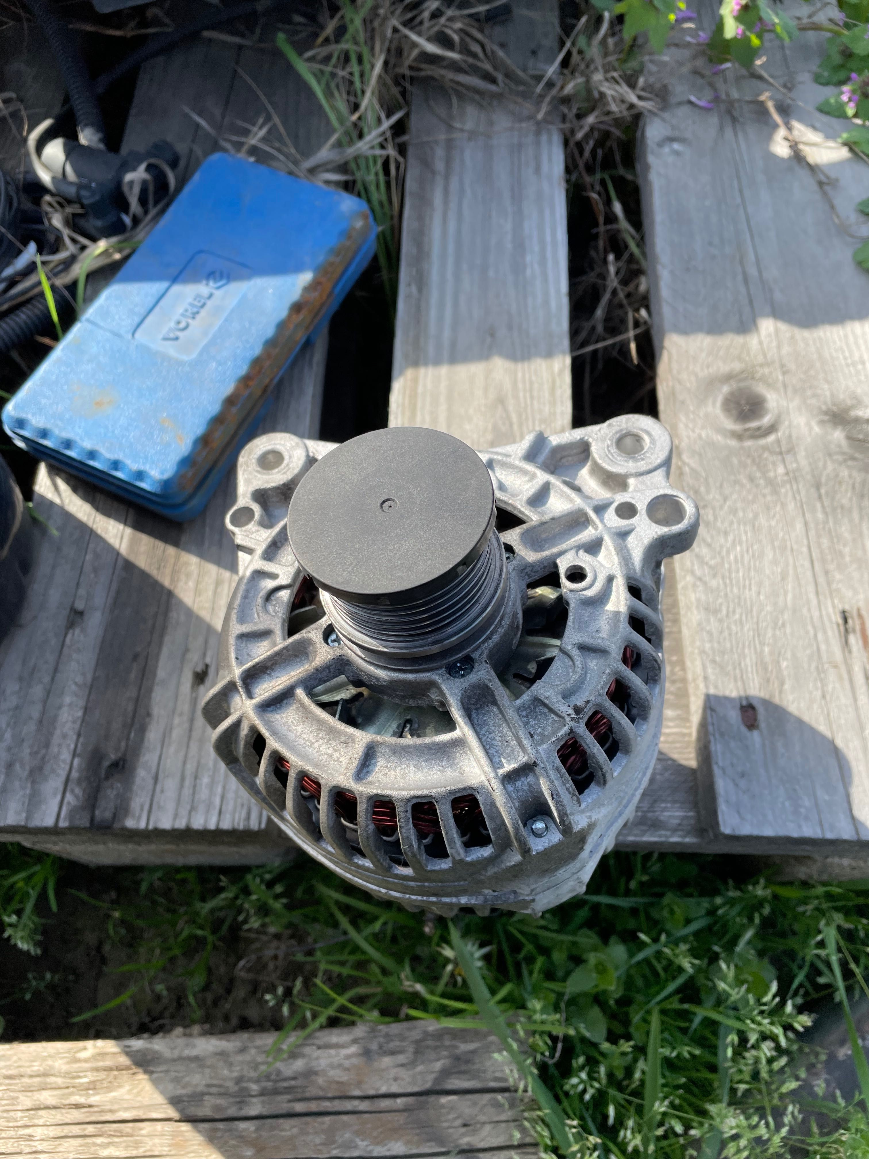 Alternator Audi A4 B8