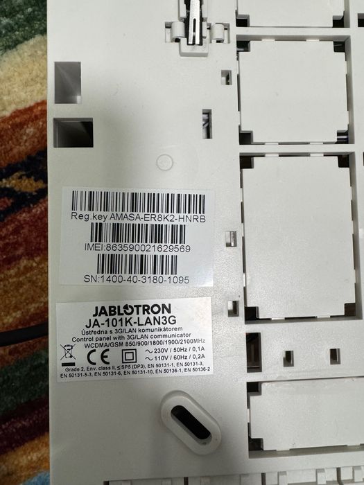 SISTEM ALARMA JABLOTRON (Centrala, Modul, Sirena, 3 Senzori (PIR)