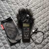 Аудио рекордер Tascam DR-05X