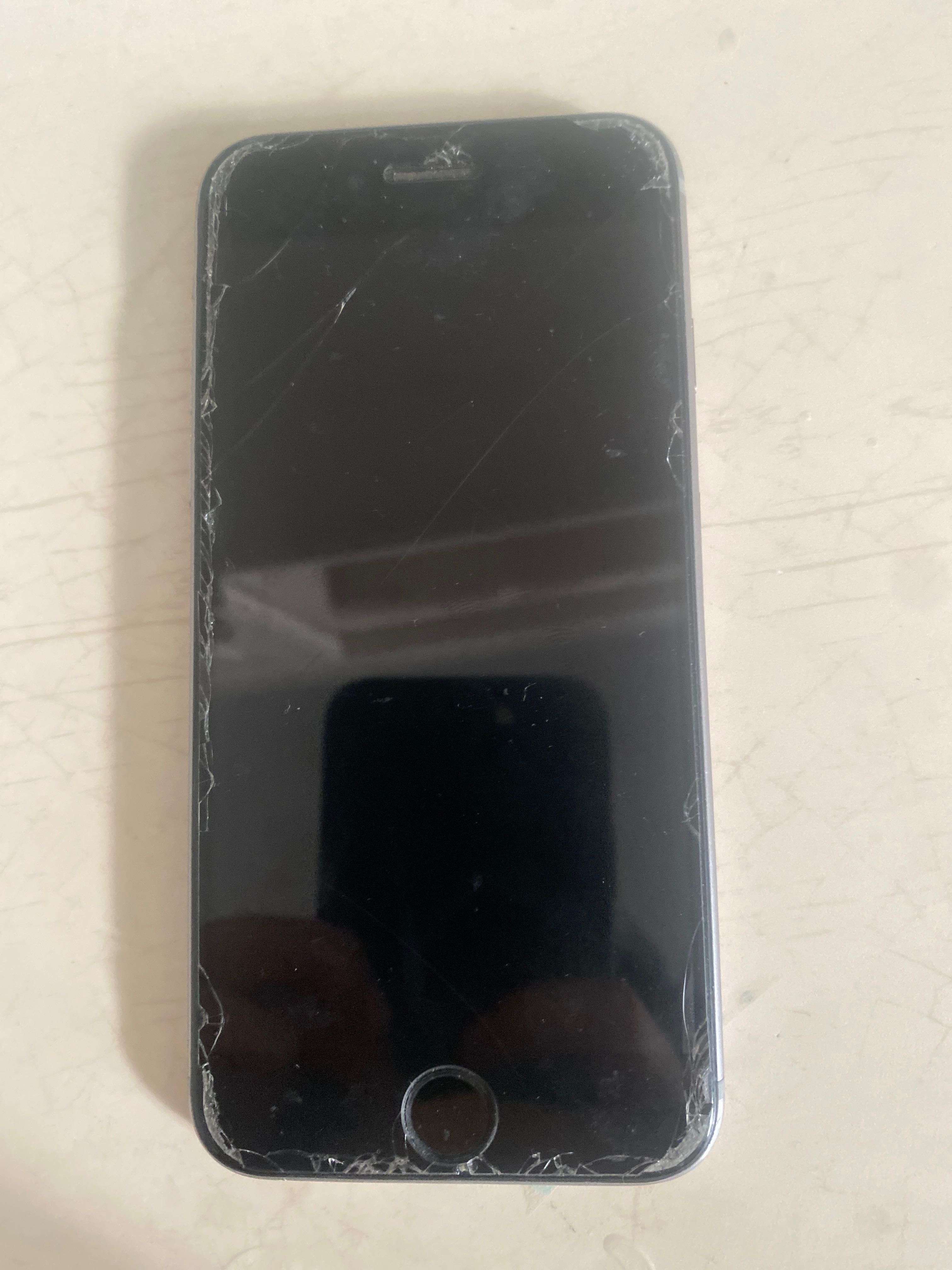 Iphone 6s В хорошем состоянии