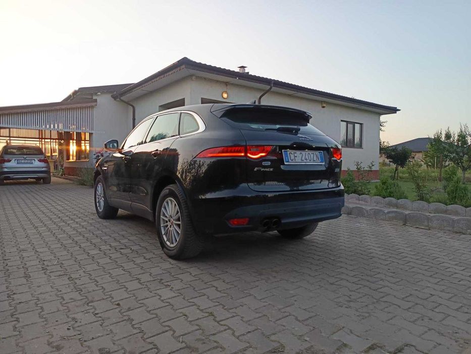 Jaguar-F Pace 20d AWD Prestige
