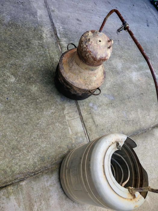 Vând cazan țuică 35 litri de cupru cu racitor