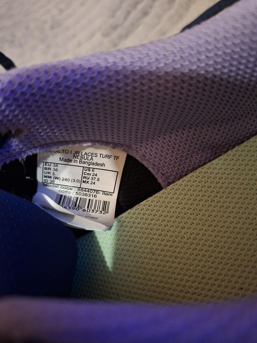 Детски футболни обувки