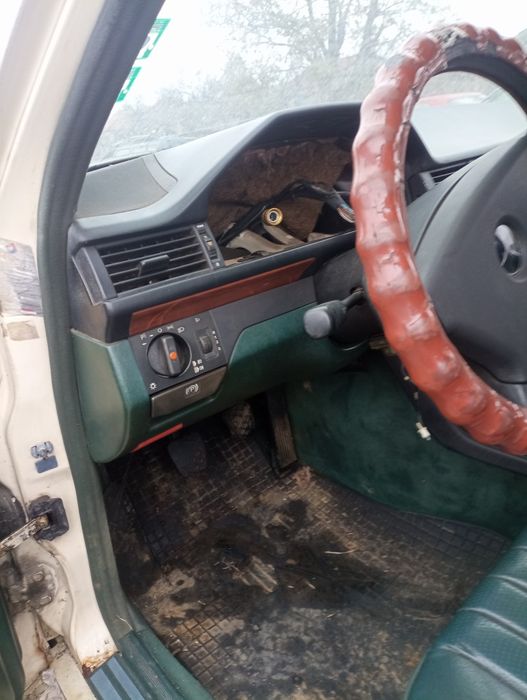 Мерцедес W124 /2.5 дизел на части