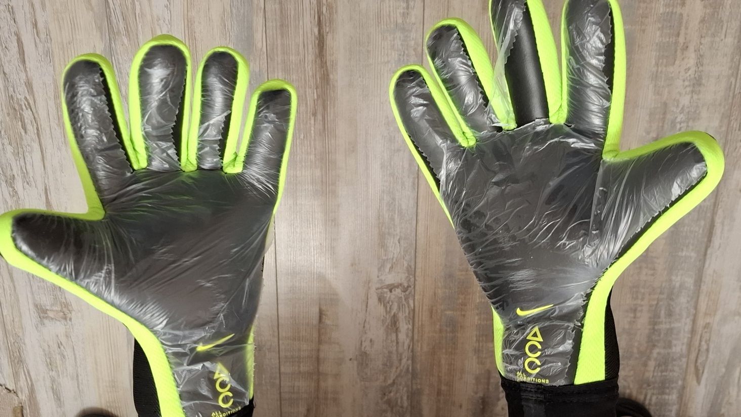 Вратарски ръкавици Nike Mercurial