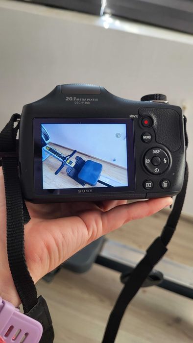 Фотоапарат Sony DSC-H300, 20.1MP + Чанта + 8GB + 2GB карти