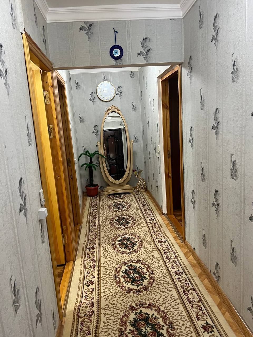 Сдаётся  4х к\ кв. Микрорайон ( базарчик)