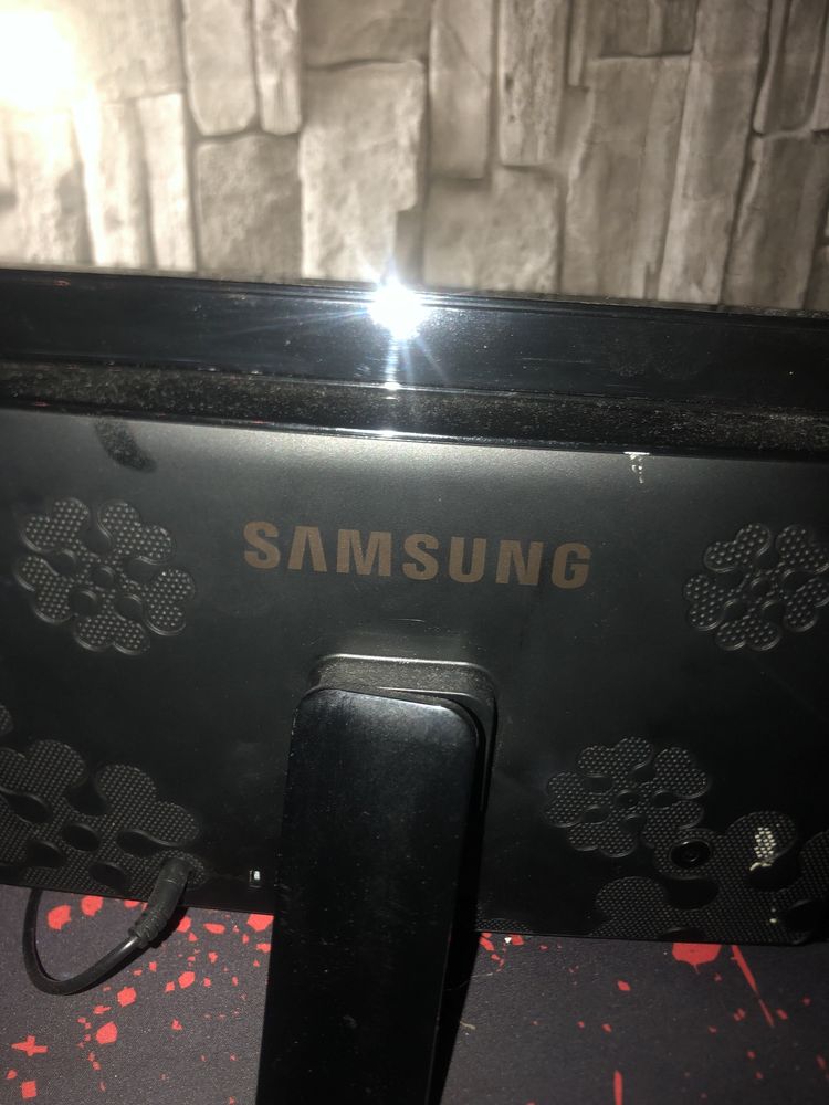 Rama Foto Digitala Samsung , usb , slot card , etcc