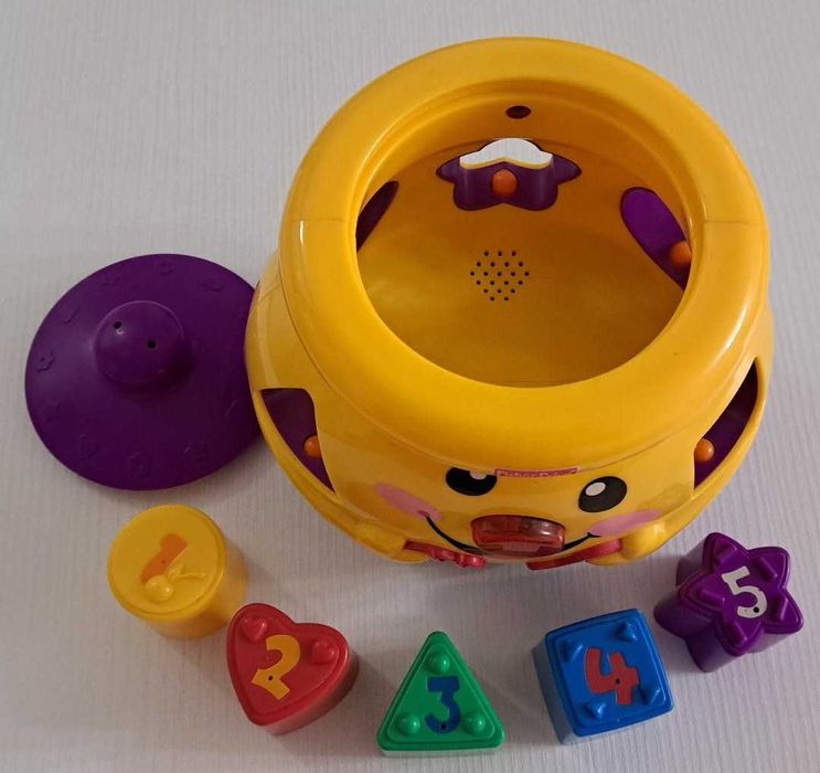 NOU -Limba Romana, Jucarie interactiva Fisher Price, Borcanul cu forme