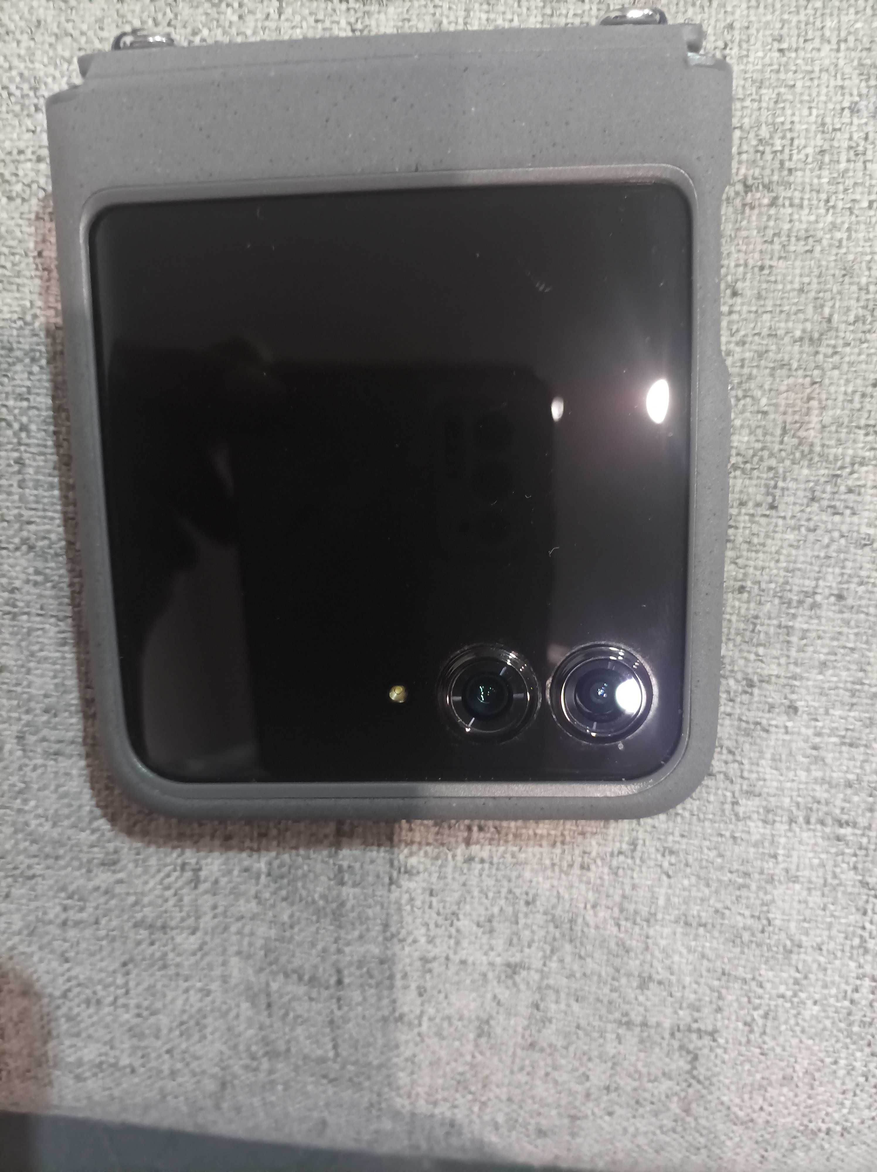 Motorola flip razr