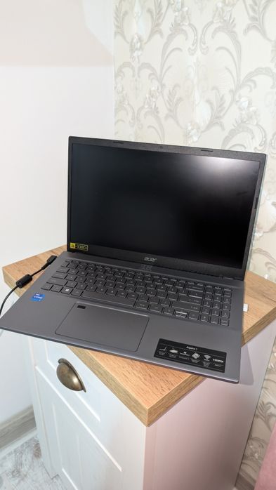 Laptop Acer 1Tb ssd ca nou