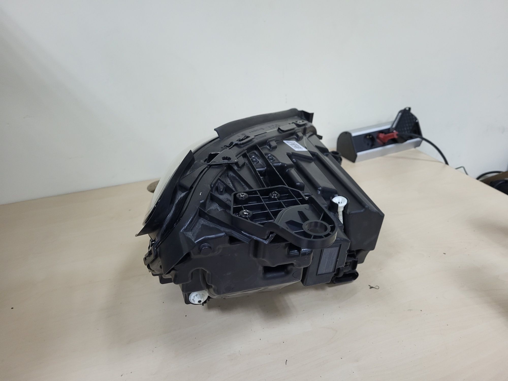 Ляв фар Mercedes E W213 LED High Performance lqv far мерцедес 213