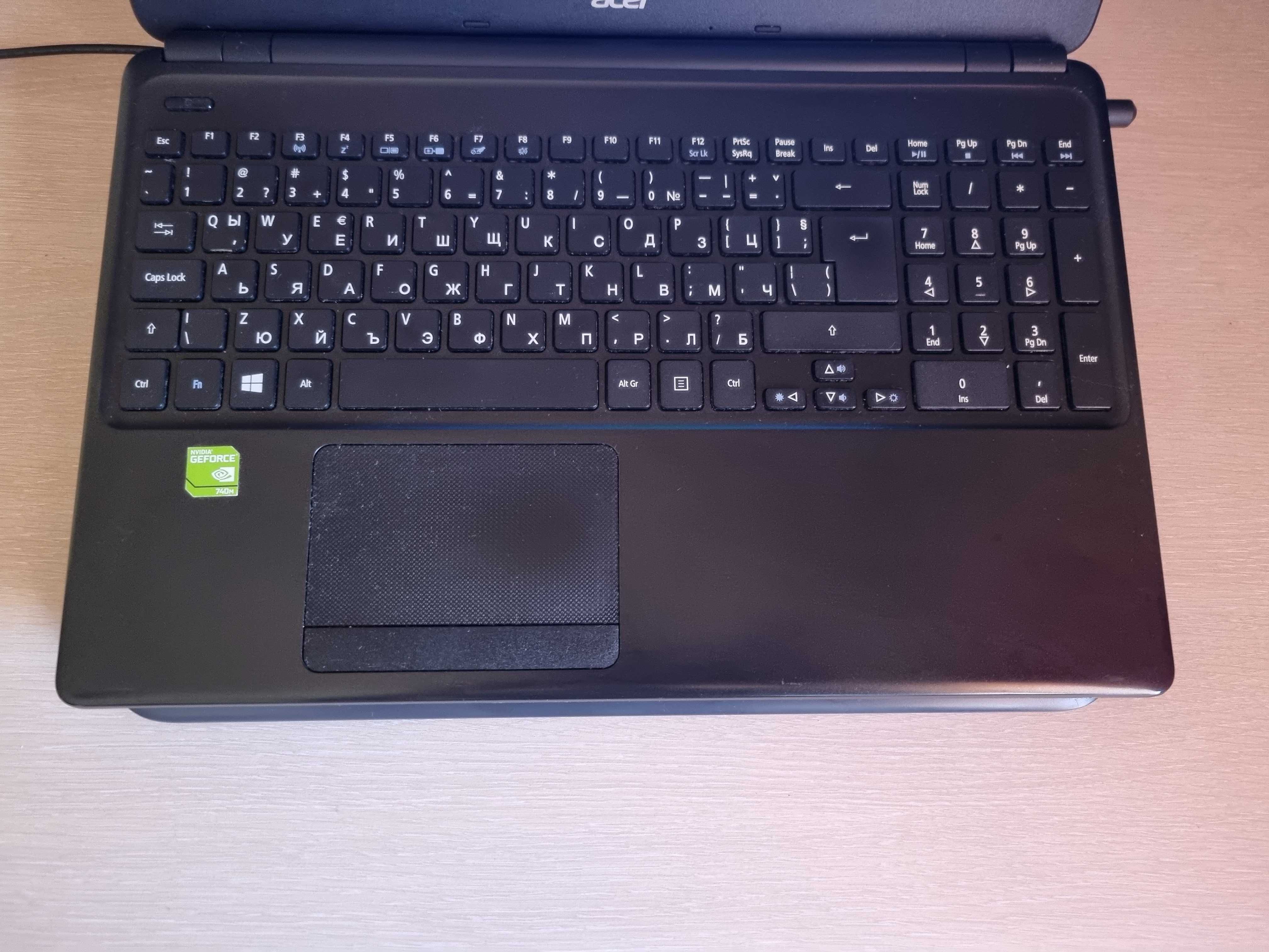 Лаптоп Acer i3-3217U GeForce GT 740m 1TB HDD