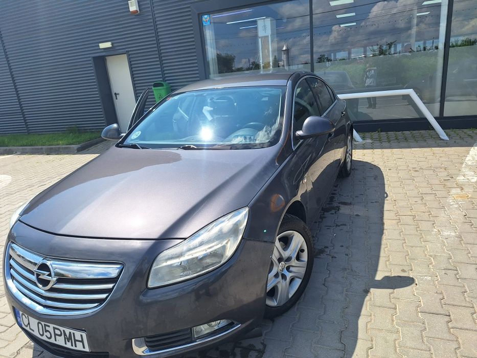 OPEL INSIGNIA, an fabricație 2010, stare buna, unic proprietar