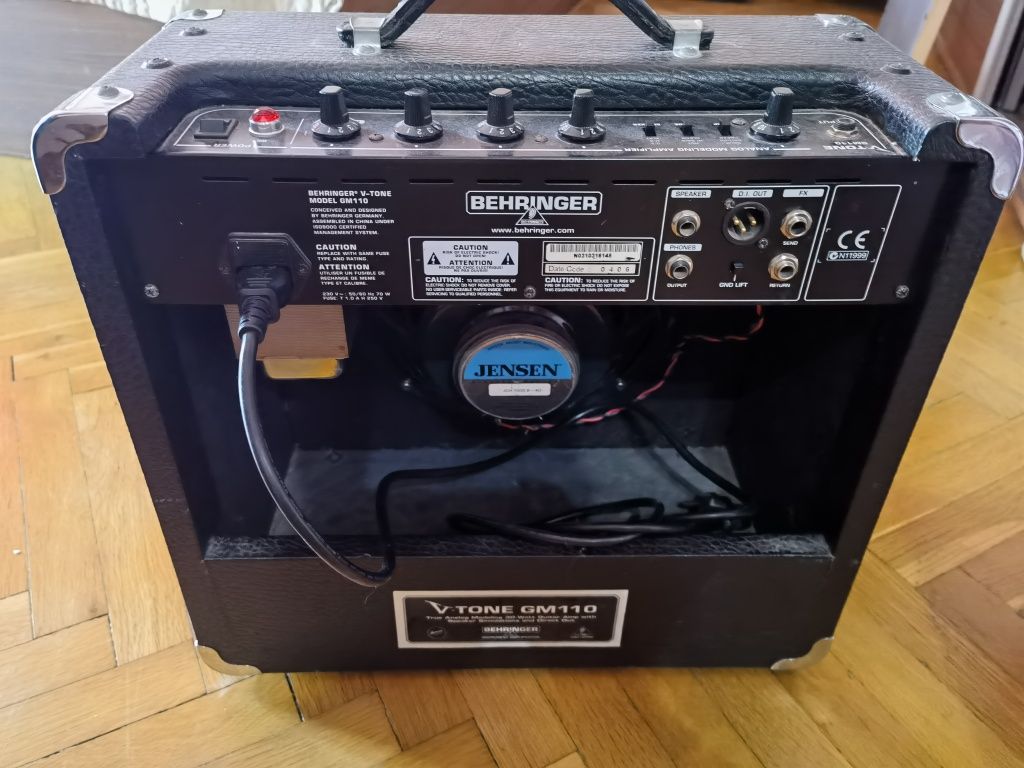 Усилвател Behriger Gm110