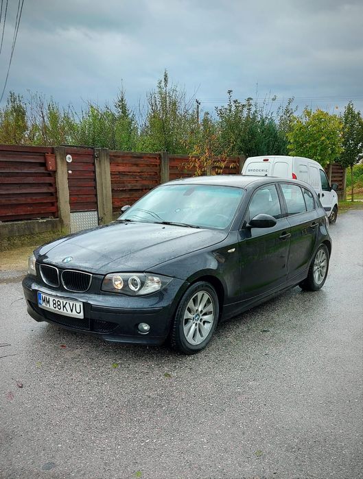 Vând bmw seria 1