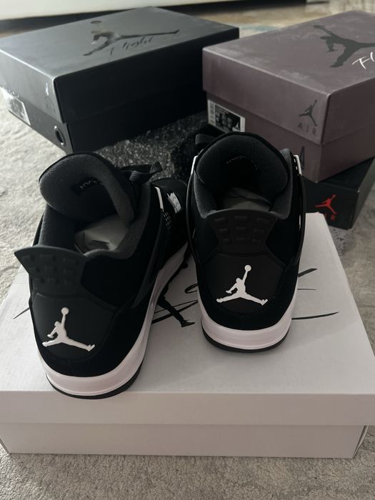 Jordan Retro 4 White Thunder