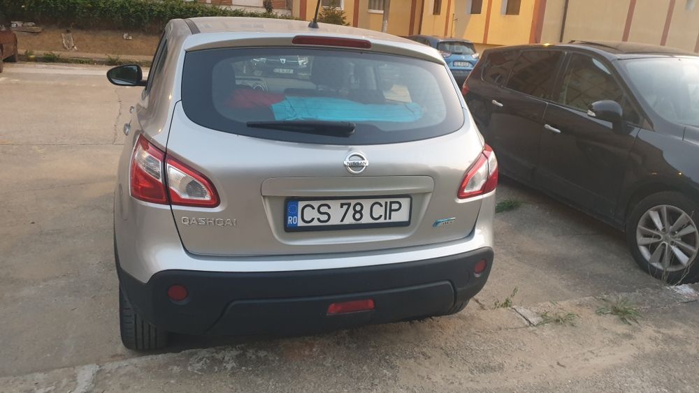 Vând Nissan Qashqai