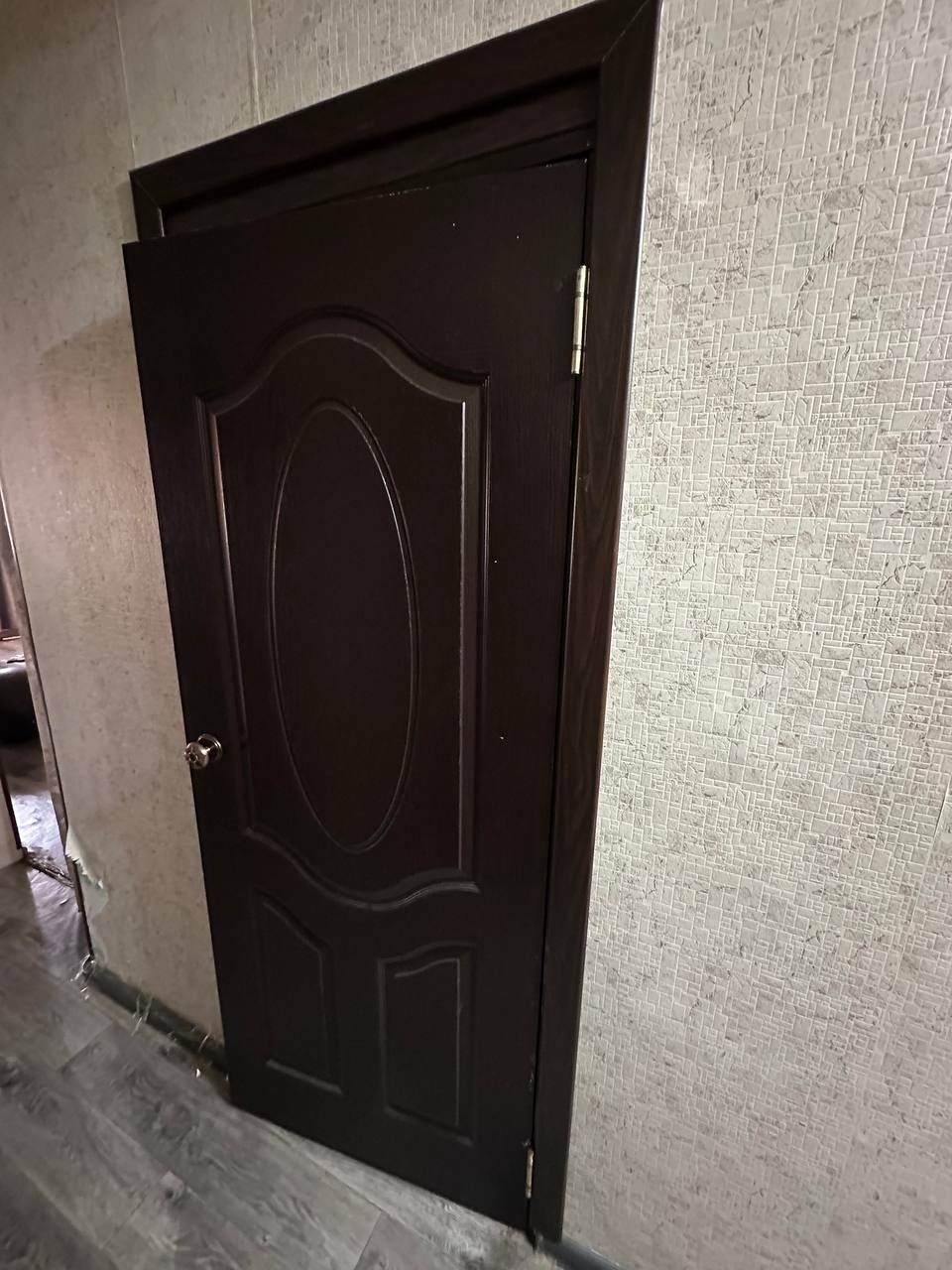 Продаю двери б/у