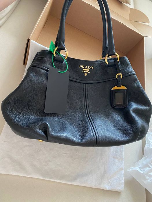 Продам сумку Prada Sacca 2 Manici оригинал