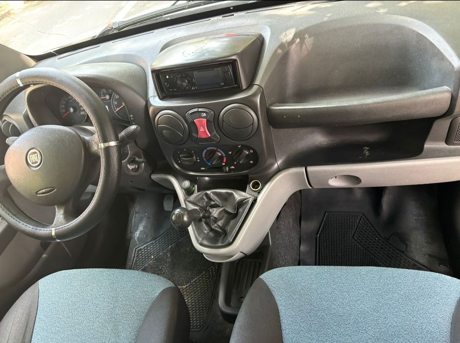 Vând fiat doblo 1.3 multijet