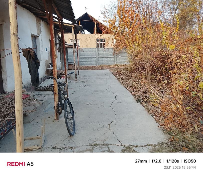 Archa kocha bassen maxallada uchastka sotiladi 13 sotix 3ta honasi bor