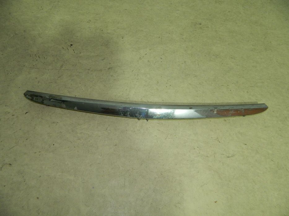 Ornament cromat bara fata - de sub grila radiator, Mercedes A-Class W168, 97-04, A1688850174