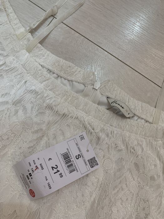 Rochie de dantela alba house 60 de lei