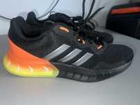 Продам красовки Adidas boost новые!