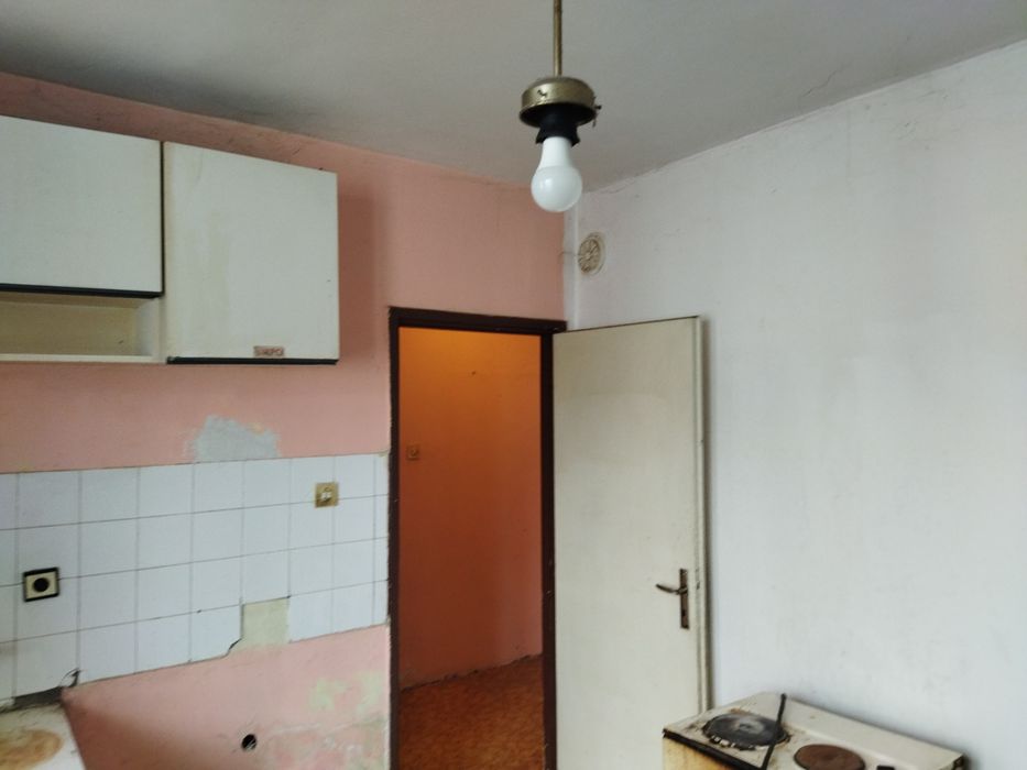 Продава се Двустаен апартамент в Смолян, Нов център - 52 кв.м за 1347 €/кв.м - Снимка #3