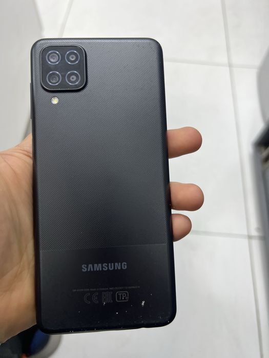 Samsung A12 в хорошем состоянии