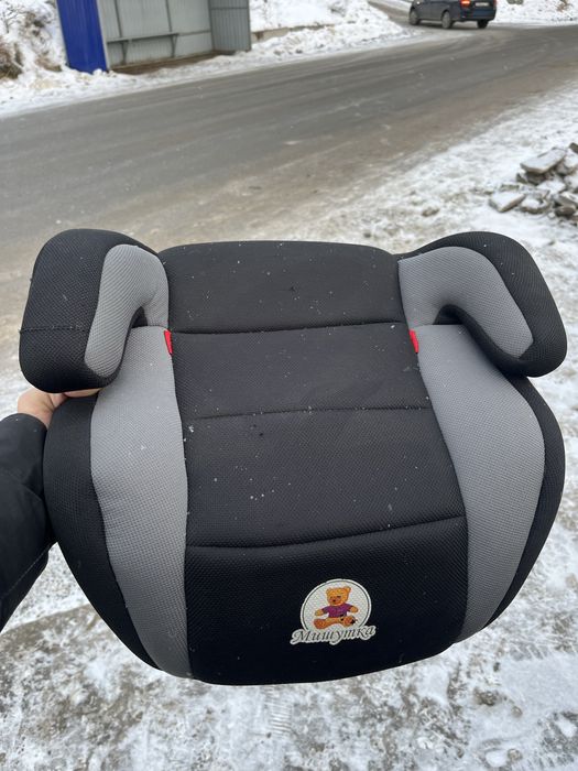 Продам детский бустер (удерживающие устройство)