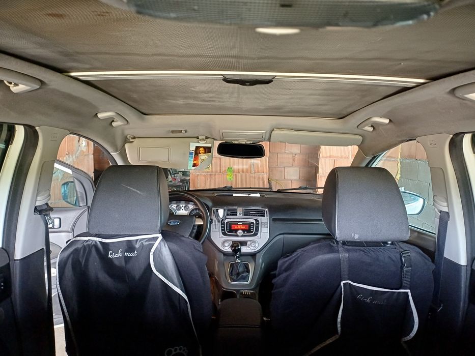Vând ford kuga 2009