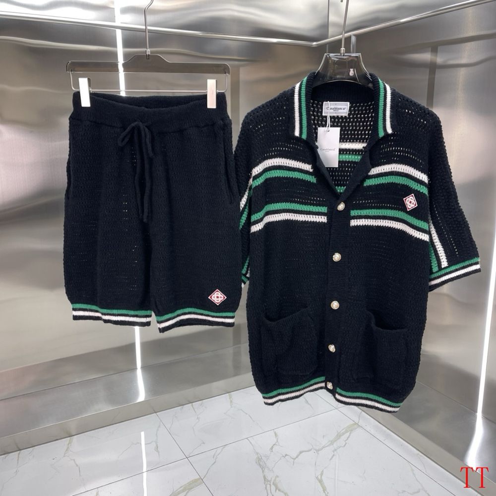 Мъжки екипи Gucci и Casablanka различни видове