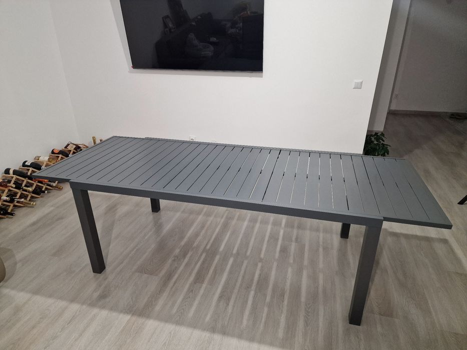 Masa extensibila pentru terasa cu 6 scaune pliabile