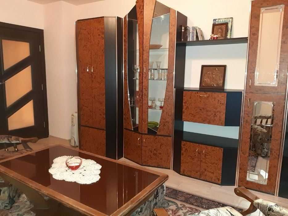 Дава се под наем Тристаен апартамент в София, Гоце Делчев - 123 кв.м за 525.3 € - Снимка #6
